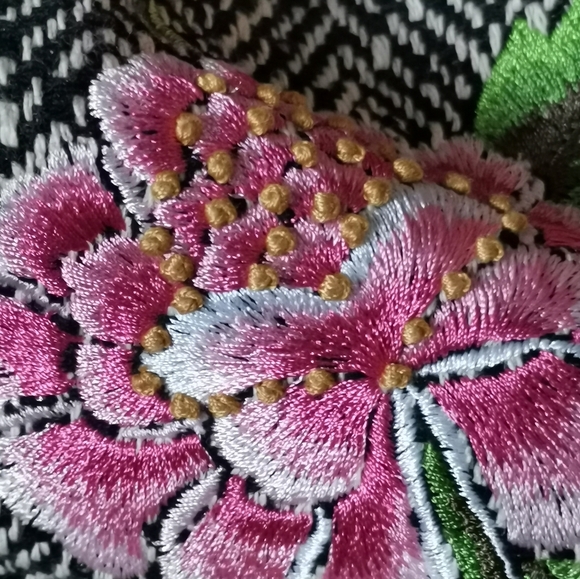 United Colors of Benetton Hat - Picture 4 of 8